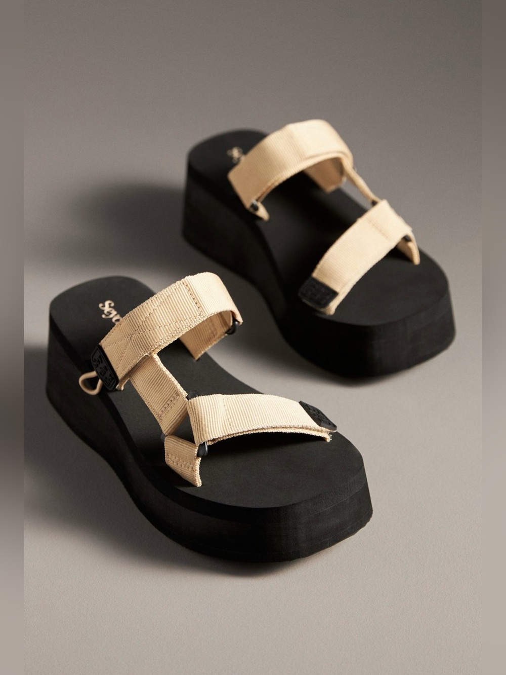 Anthropologie Seychelles Skip To Me Platform Sandals Size 7.5 NWOT